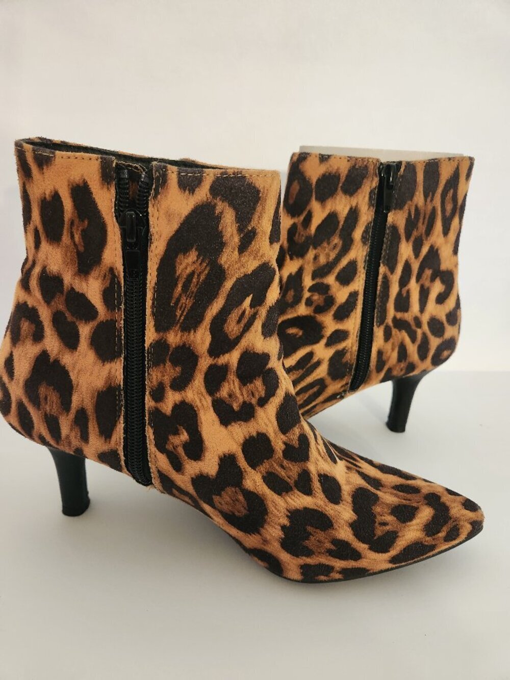 Rampage Booties Leopard Print 7.5M Ankle Boots Medium Heel Brown Gold
